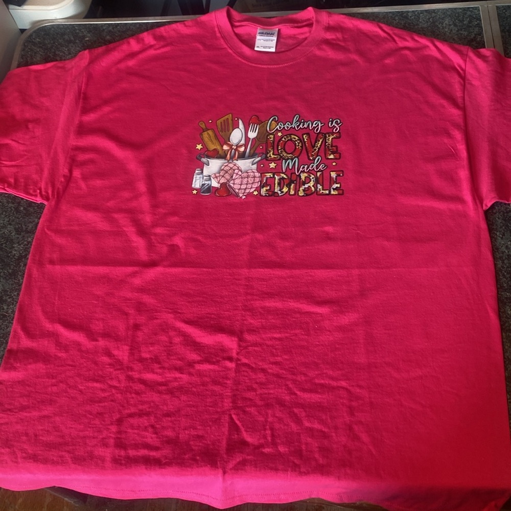 Unisex-NWOT-Gilman Ultra Cotton-Pink-2XL T-Shirt-“Cooking is LOVE Made EDIBLE “